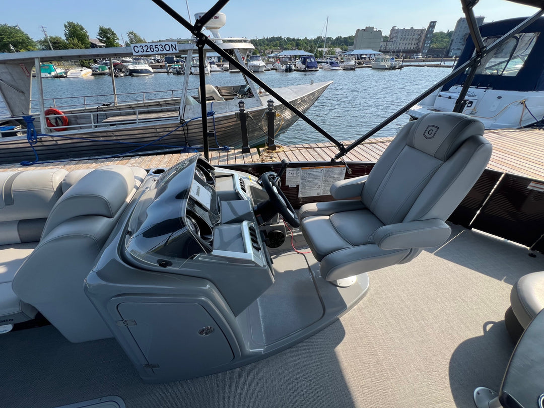 2019 Godfrey Aqaupatio 235 Tri-Toon