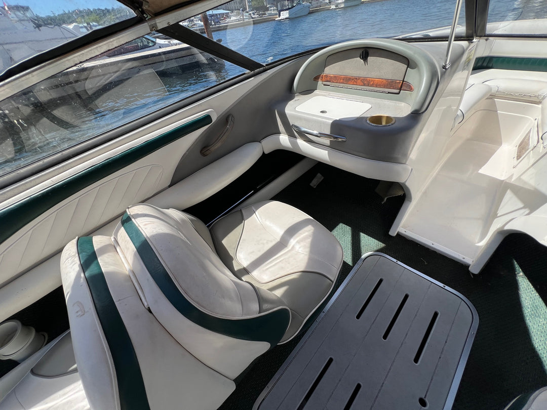 1999 Monterey Montura 196