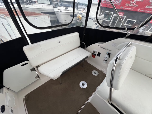 2006 Regal 2565 Window Express