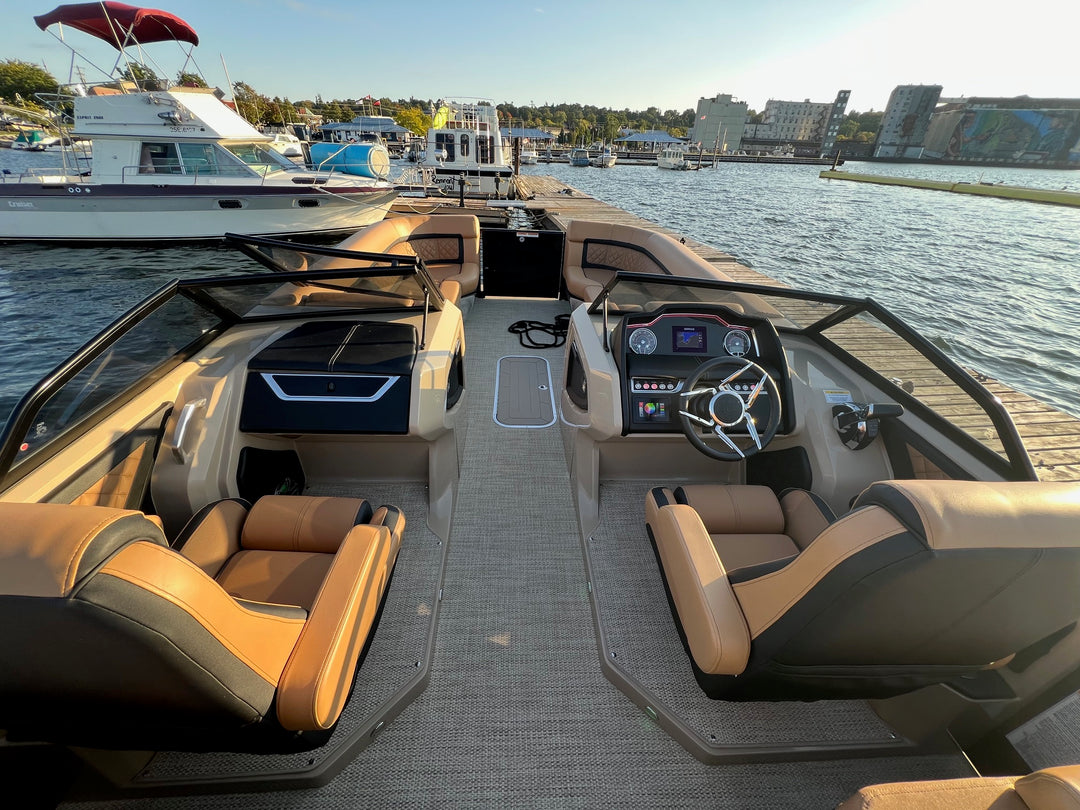 2021 Godfrey AquaPatio 255