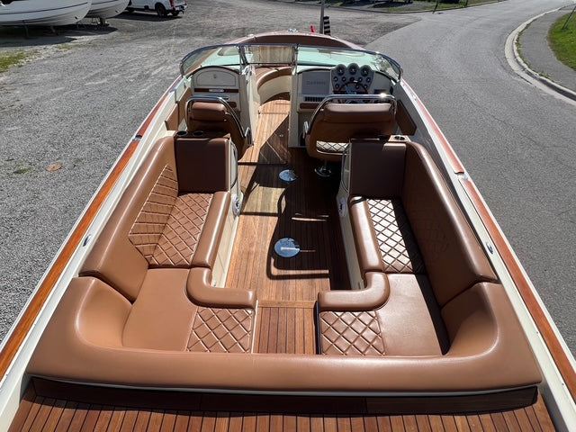 2015 Chris Craft Launch 28 Heritage Edition