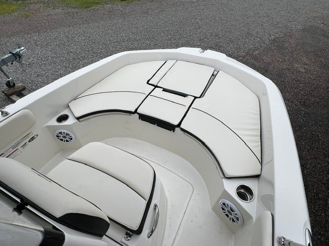 2021 Stingray 186 CC