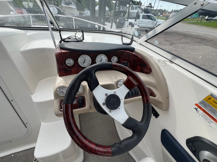 2006 Glastron GS219