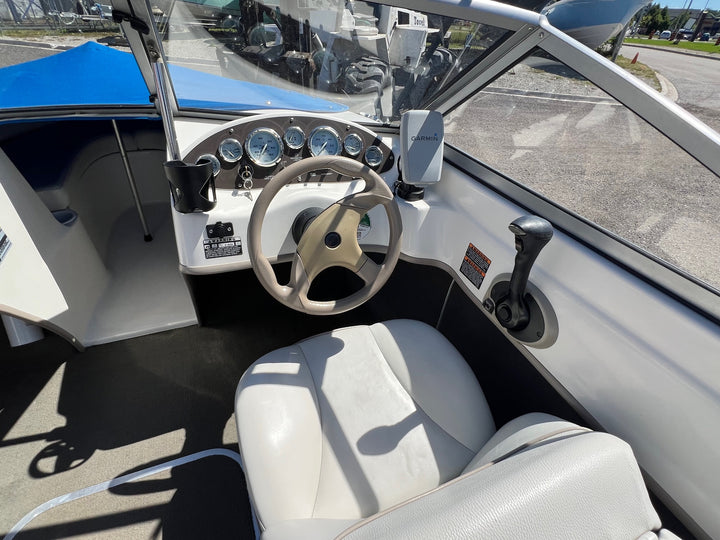 2004 Bayliner 175