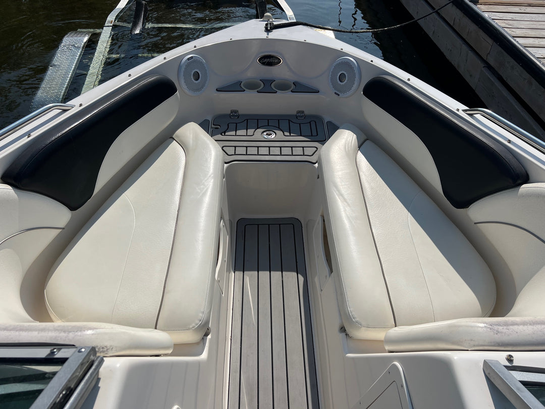 2002 Rinker 212 Captiva