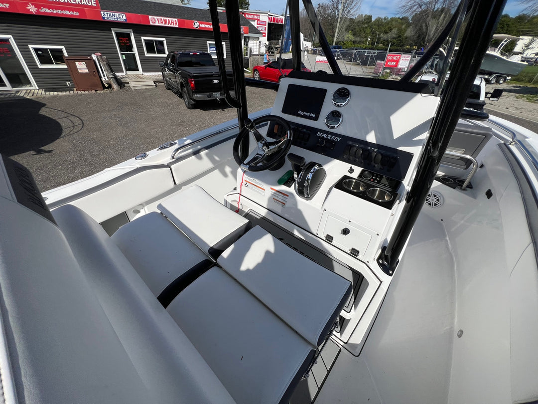 2020 Blackfin 212 CC