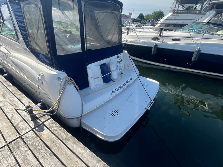 2003 Monterey 322 Express Cruiser
